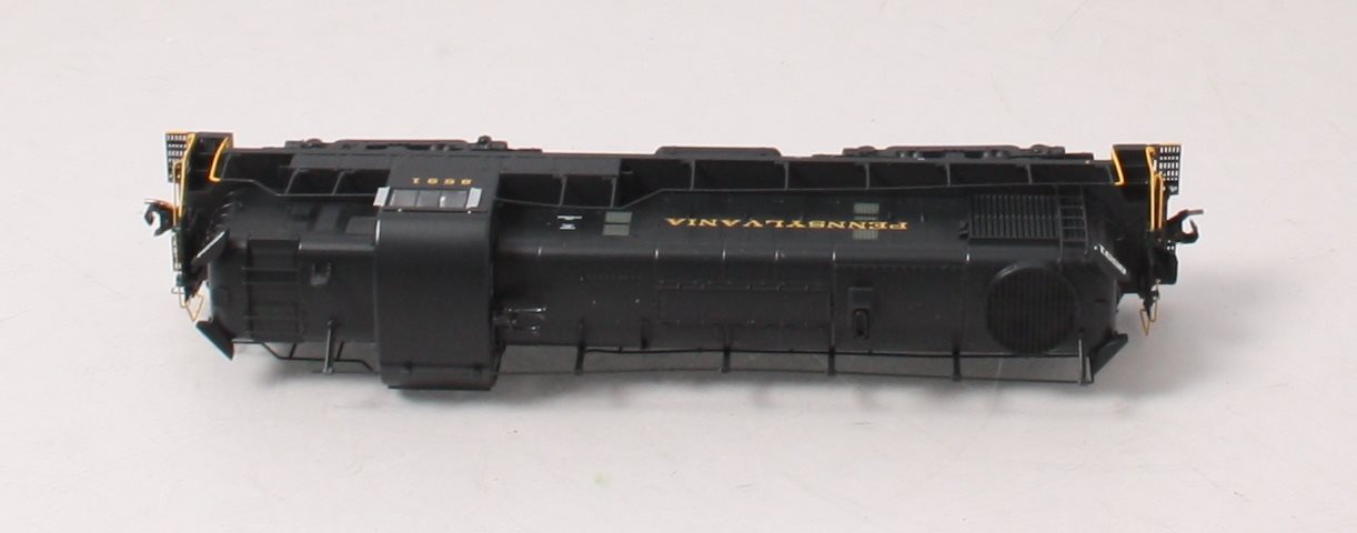 Bowser 24683 HO Pennsylvania Alco RS-3 Ph. 3 Diesel Loco w/Train Phone #8591