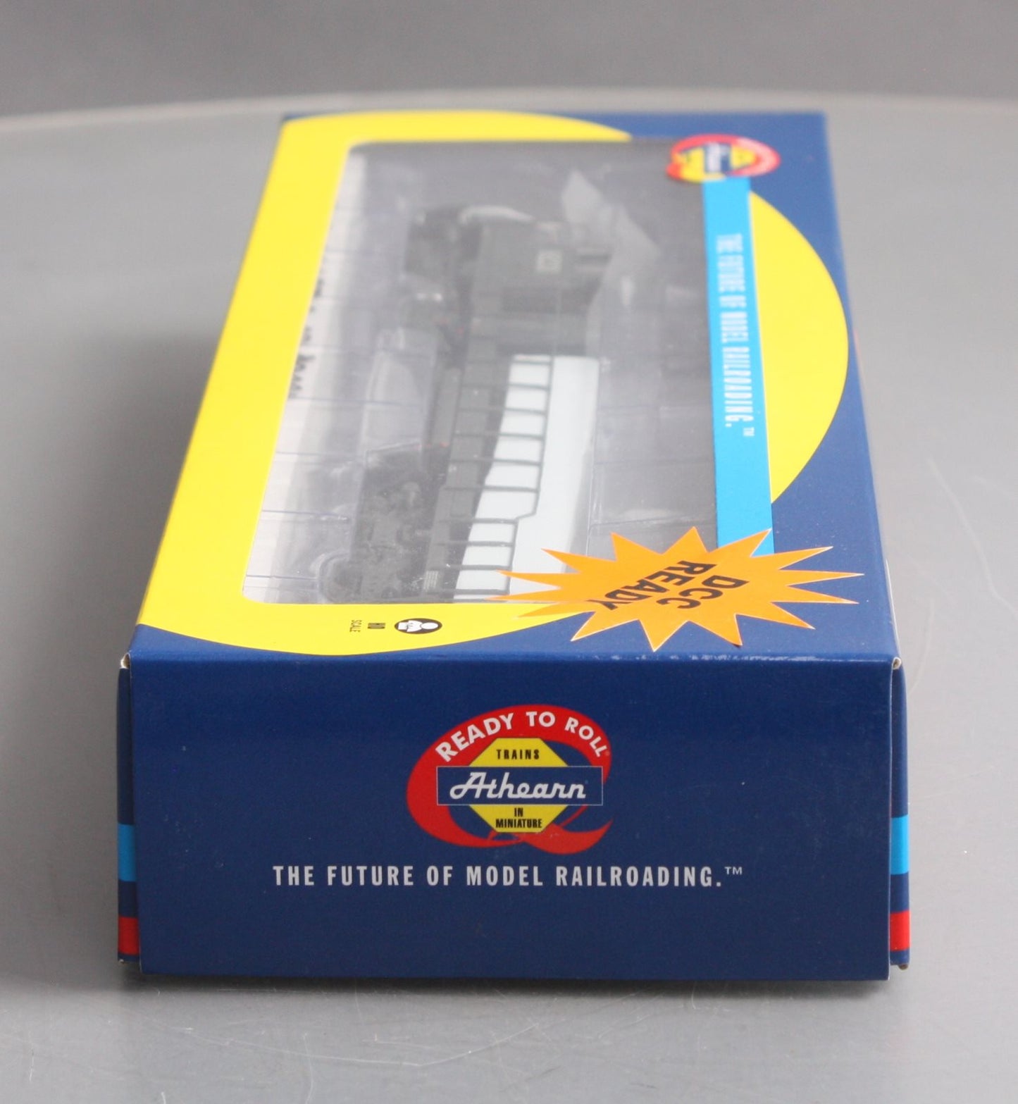 Athearn 88792 HO Scale Southern Pacific SD45T-2 Diesel Locomotive #9231