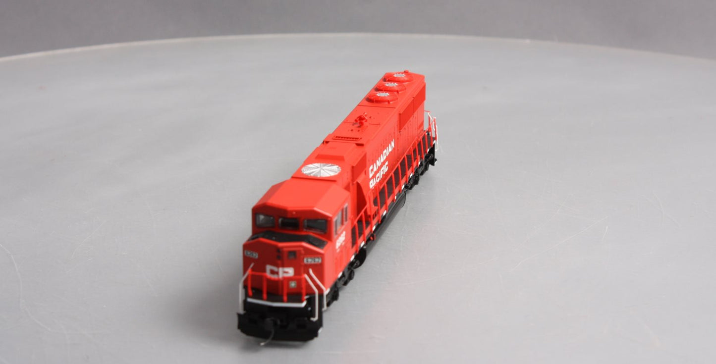 Walthers 910-10306 HO Scale Canadian Pacific EMD SD60M Diesel Engien #6262