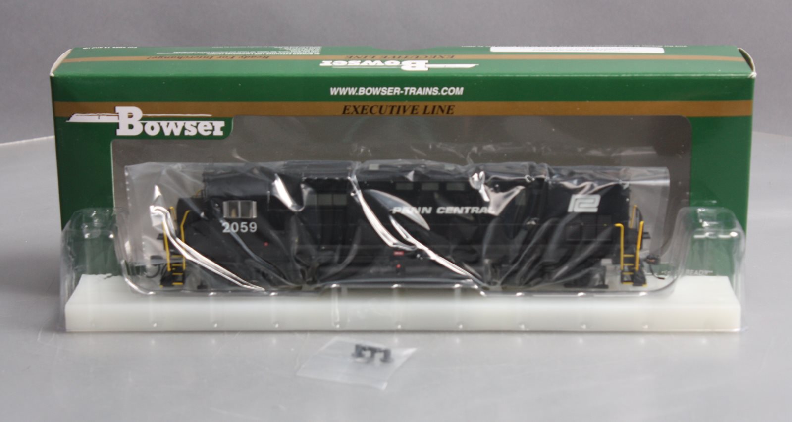 Bowser 23871 HO Scale Penn Central Alco C430 Diesel Engine #2059