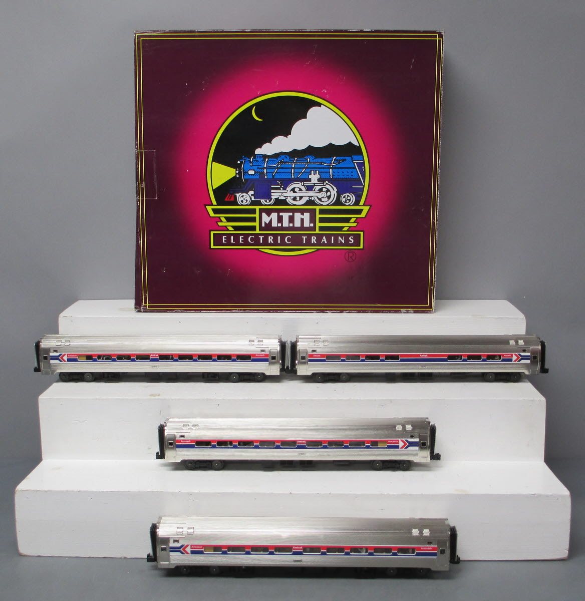 MTH 20-65142 O Amtrak Premier Amfleet Passenger Car Set (Set of 4)