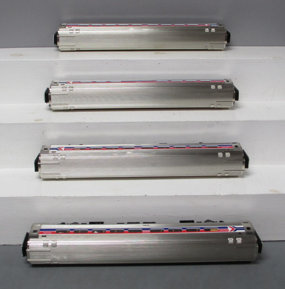 MTH 20-65142 O Amtrak Premier Amfleet Passenger Car Set (Set of 4)