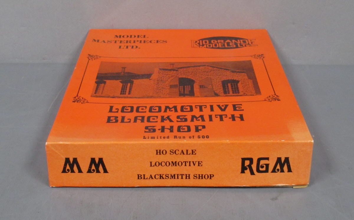 Rio Grande Models HO Locomotive Blacksmith Shop Model Kit
