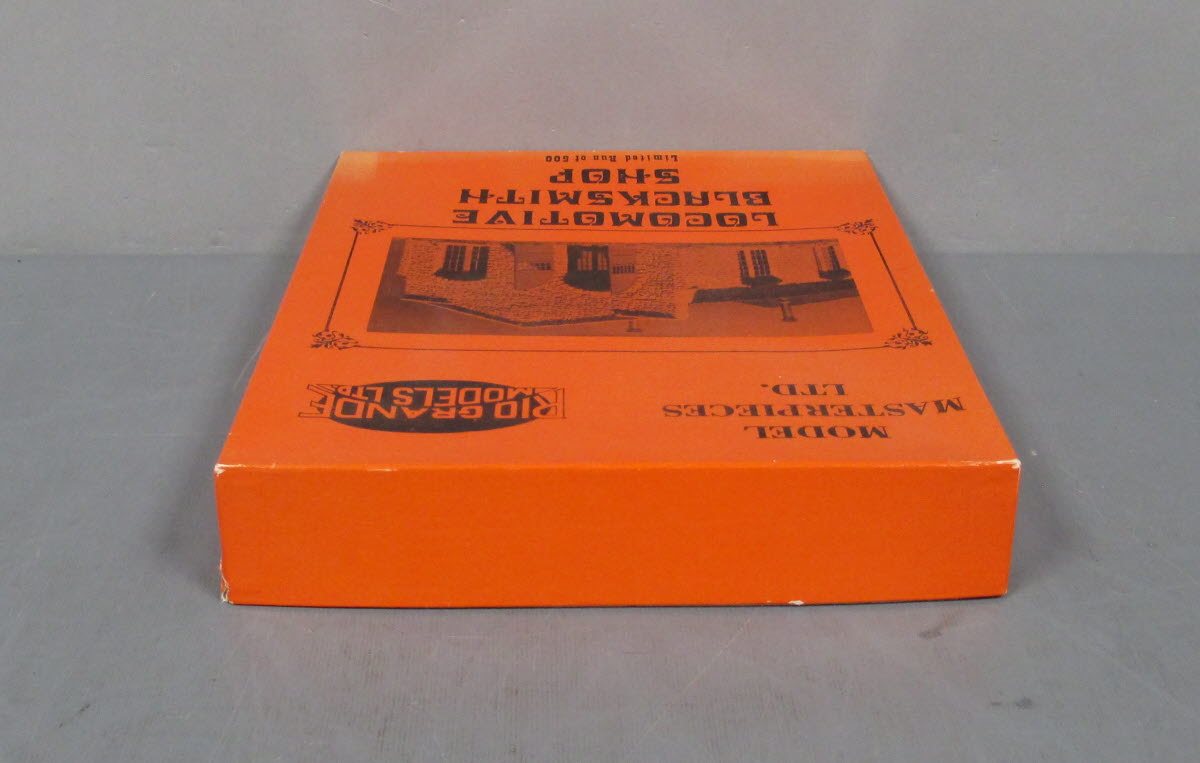 Rio Grande Models HO Locomotive Blacksmith Shop Model Kit