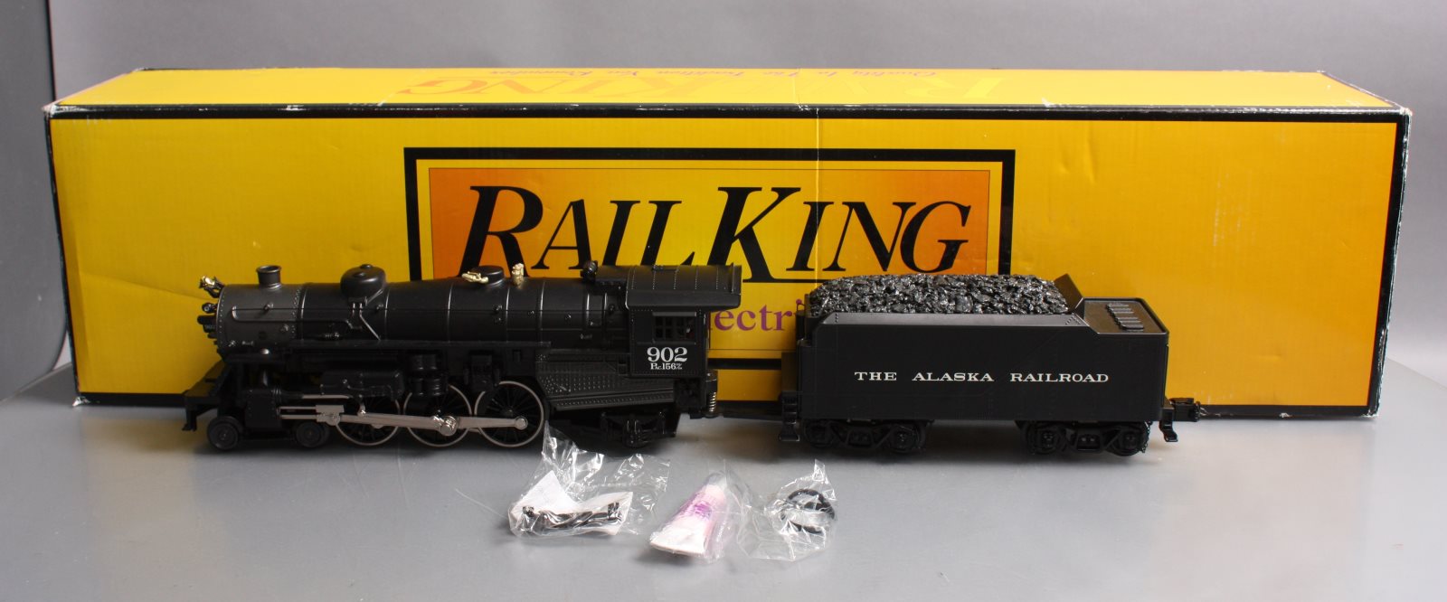 MTH 30-1682-1 O Alaska 4-6-2 Imperial Pacific Steam Engine with PS 3.0 #902