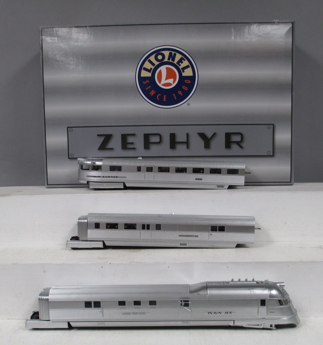 Lionel 6-38856 O Gauge Legacy Burlington Mark Twain Zephyr Diesel Train Set