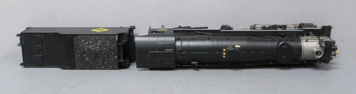 Lionel 6-28067 O Gauge Erie 4-6-2 Steam Engine & Tender #2934 with TMCC