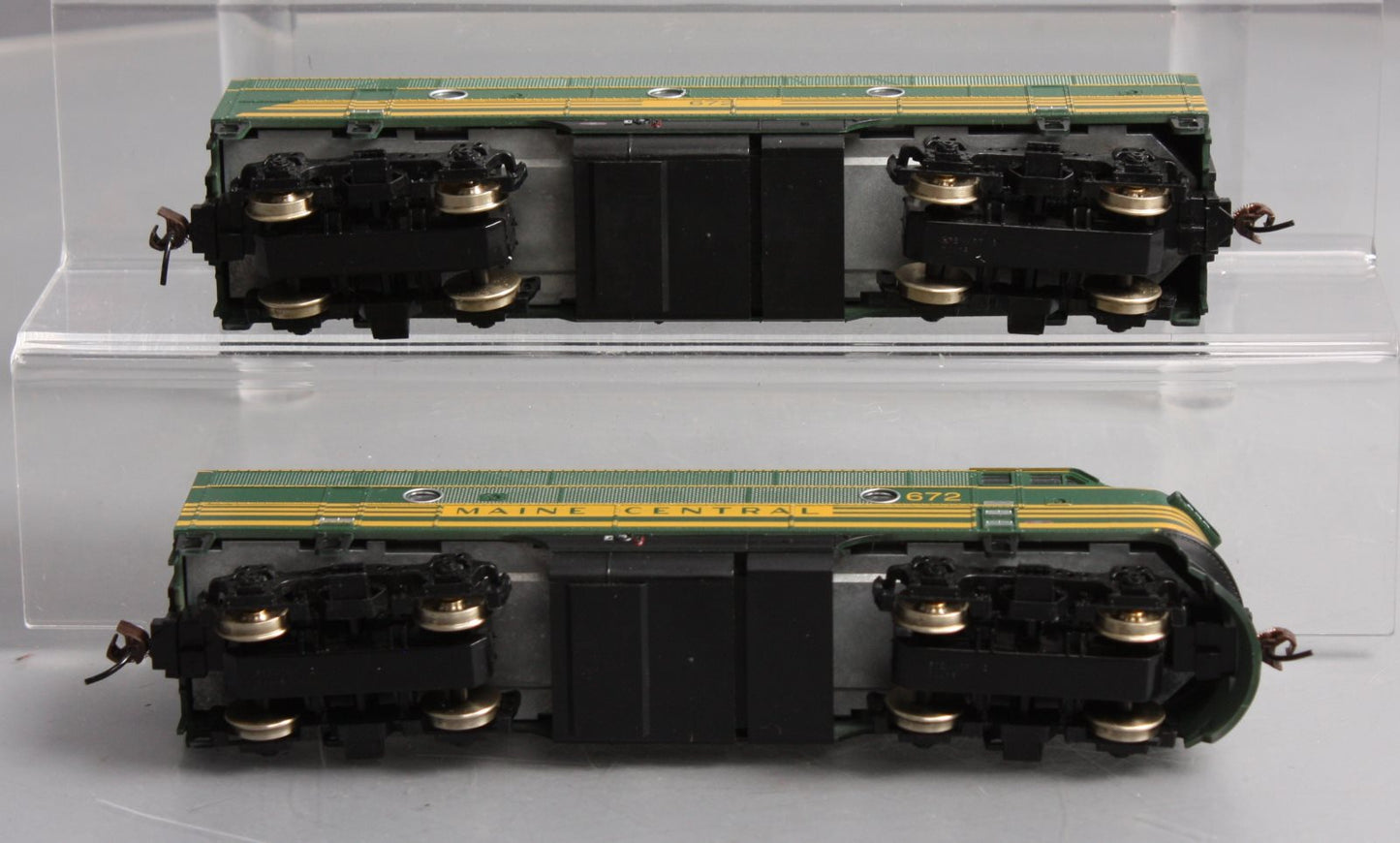 Stewart 5321 HO Maine Central EMD F3A/B Phase II Late Diesel Loco #672A & 672B