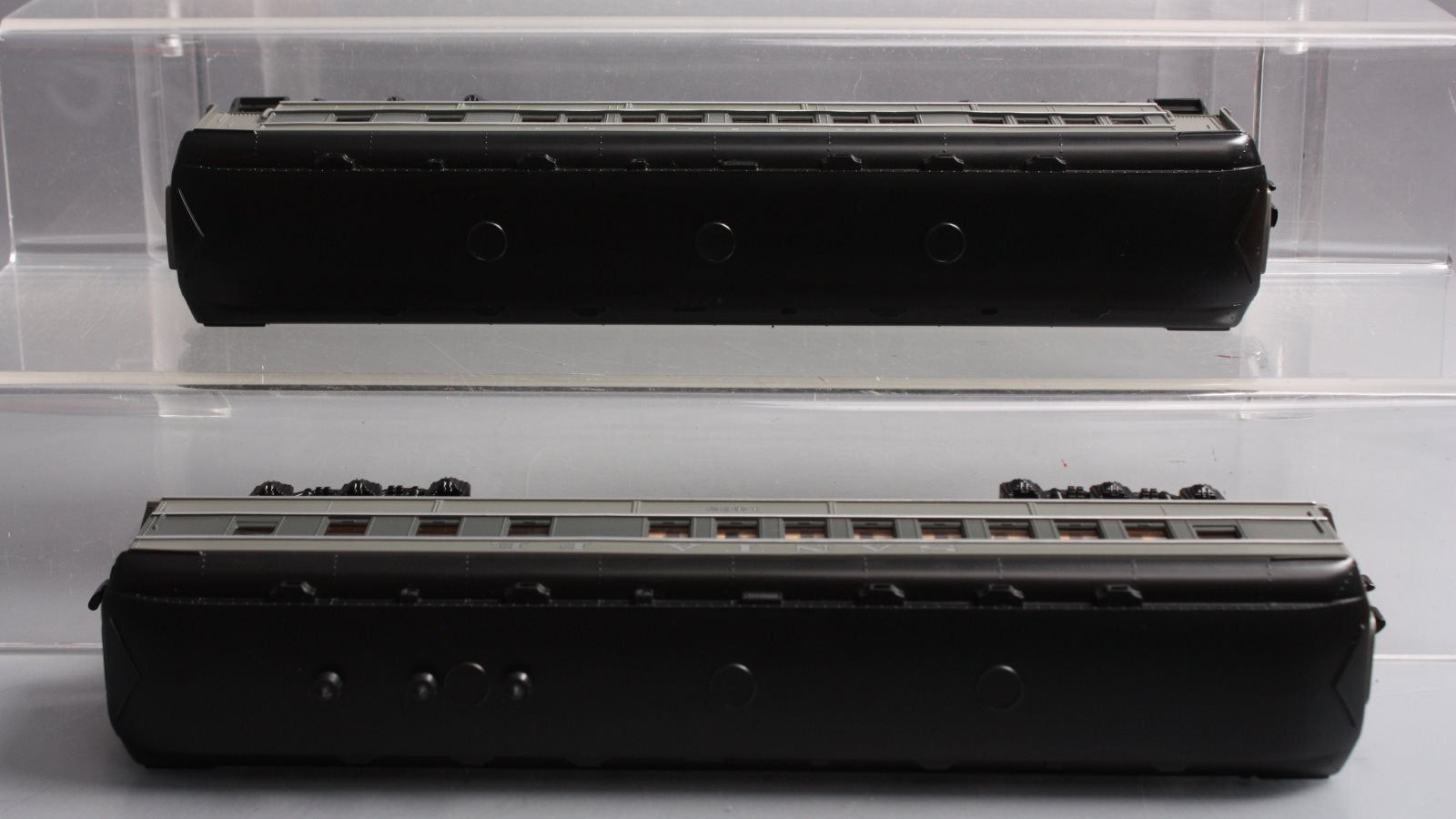 Lionel 6-81778 O SF Baby Madison Coach And Diner Cars (2pk)