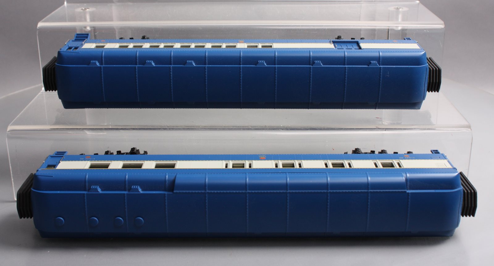 MTH 30-69080 O CP Royal Tour 60' Madison Combo/Diner Passenger Set (Set of 2)