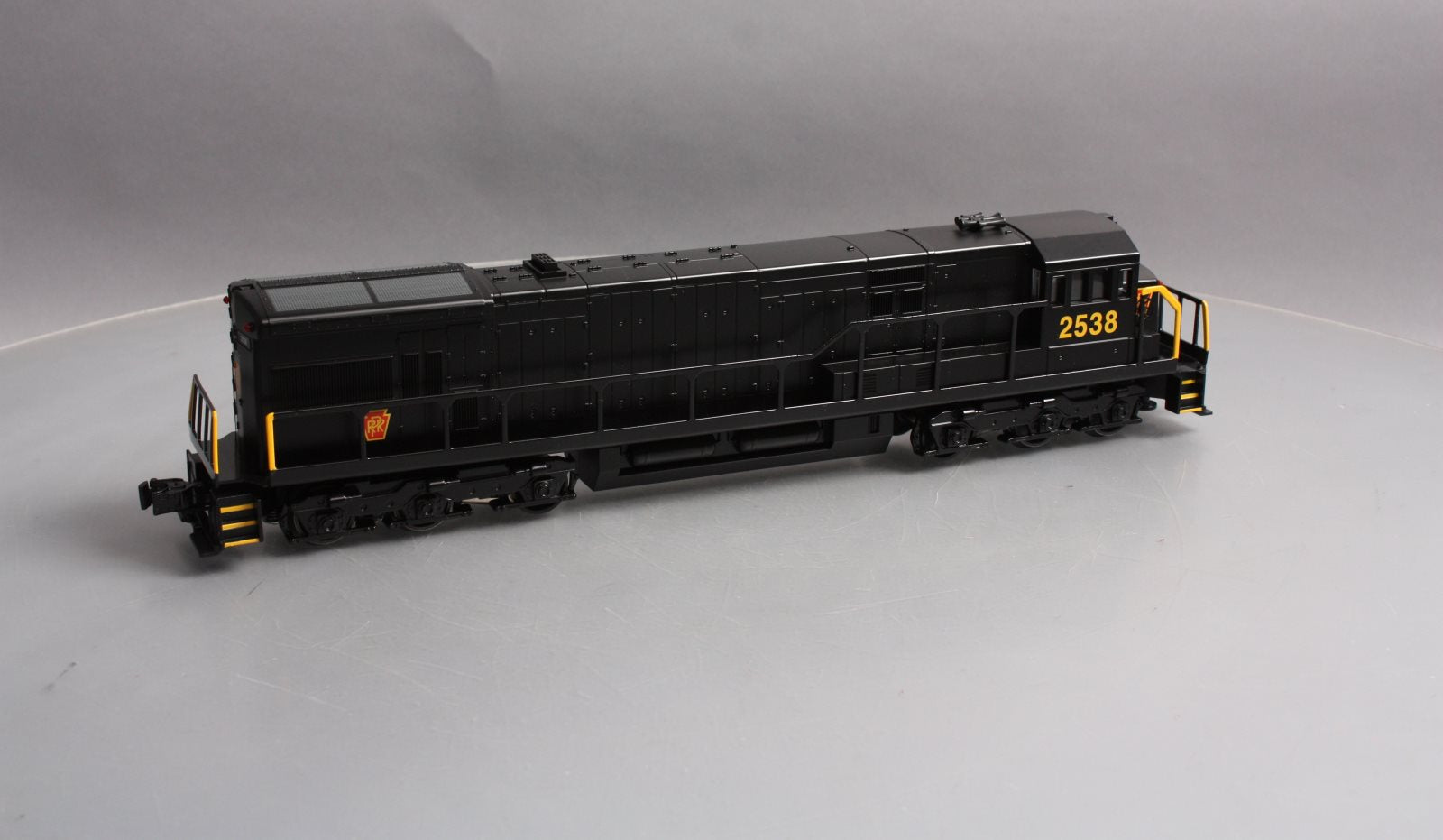 Williams 22215 O Pennsylvania GE U33C 3-Rail Diesel Loco w/Horn & Bell