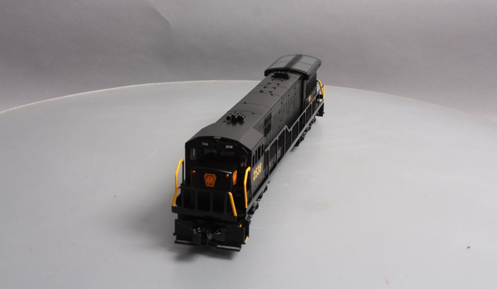 Williams 22215 O Pennsylvania GE U33C 3-Rail Diesel Loco w/Horn & Bell