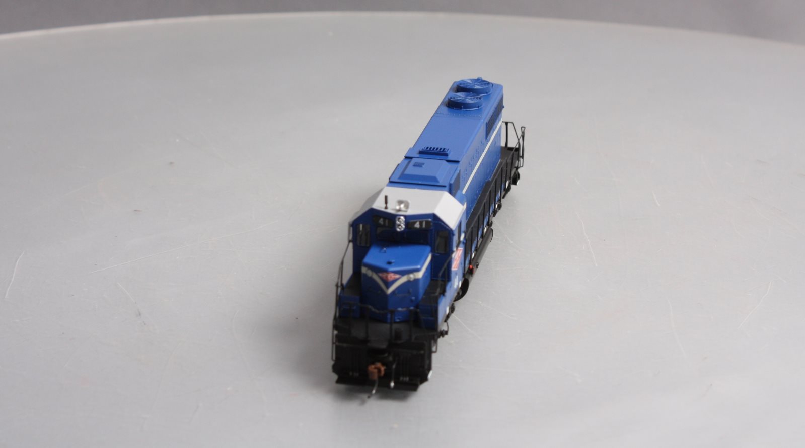Athearn 98782 HO Minneapolis, Northfield & Southern SD-39 Diesel Locomotive #41