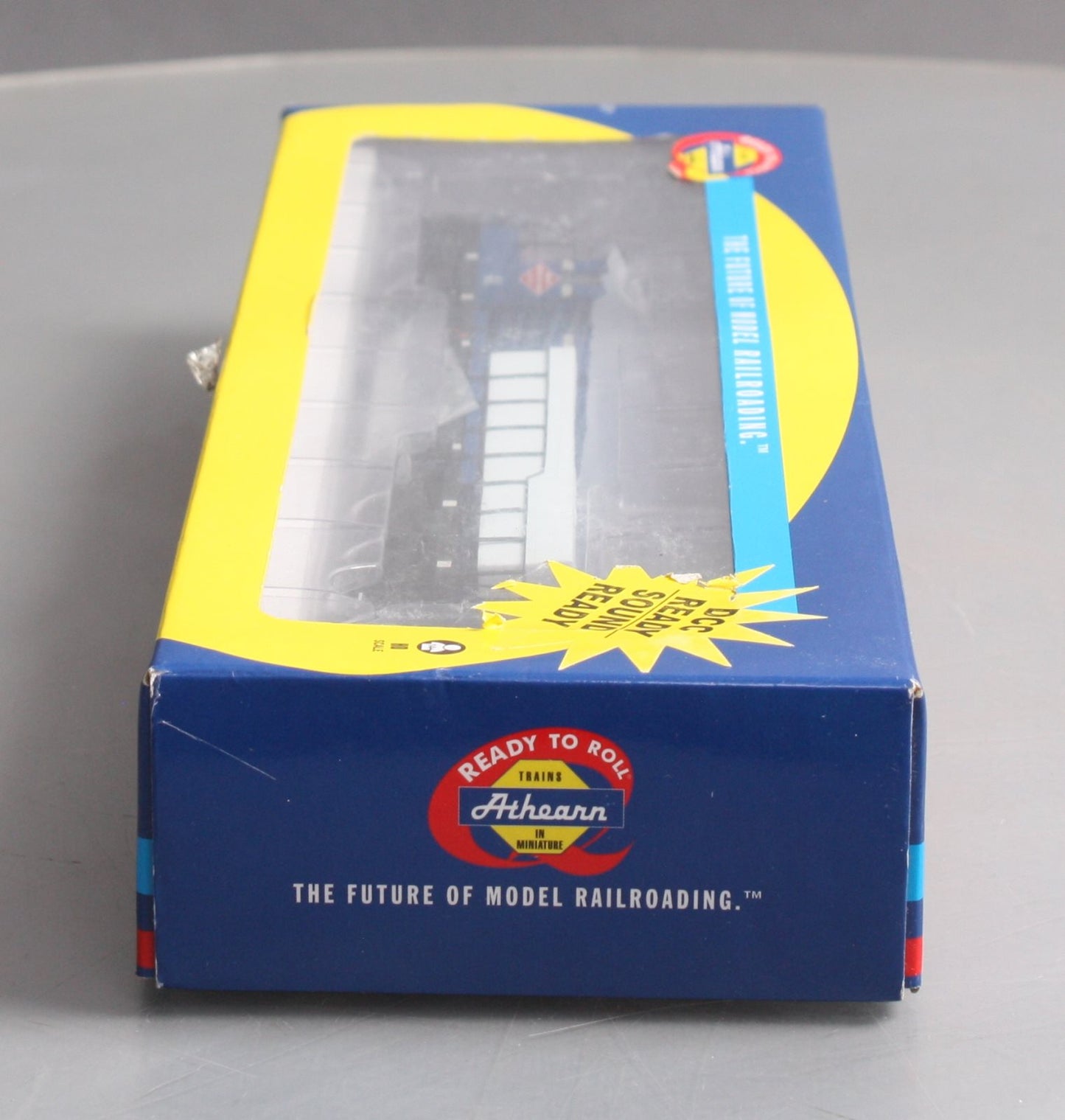Athearn 98782 HO Minneapolis, Northfield & Southern SD-39 Diesel Locomotive #41