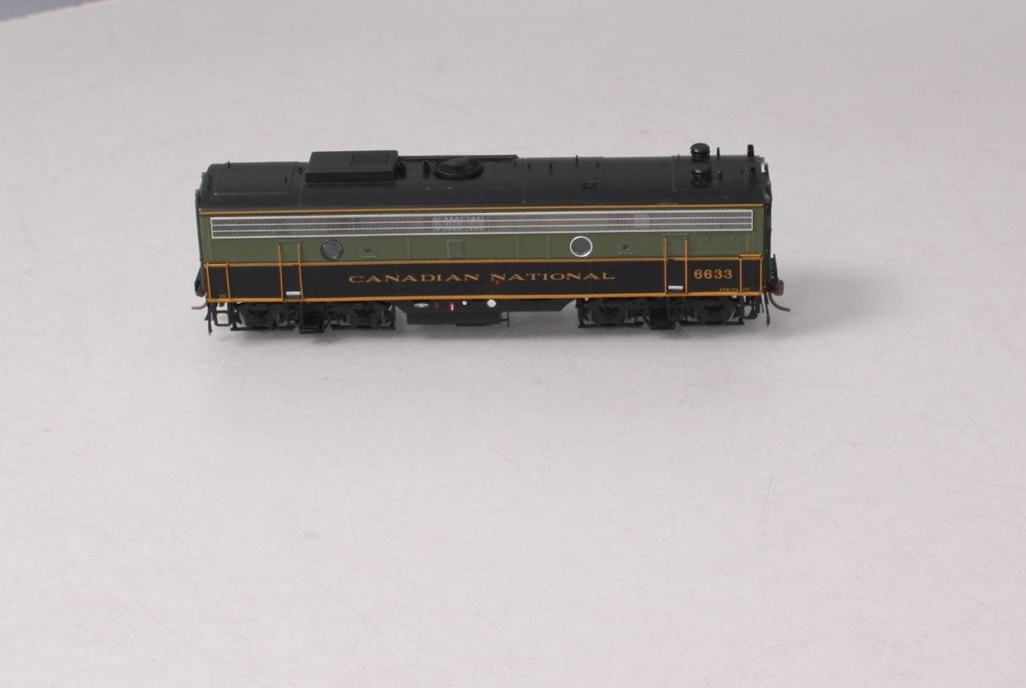 Rapido Trains 223022 HO Scale Canadian National F9B Diesel Locomotive #6633