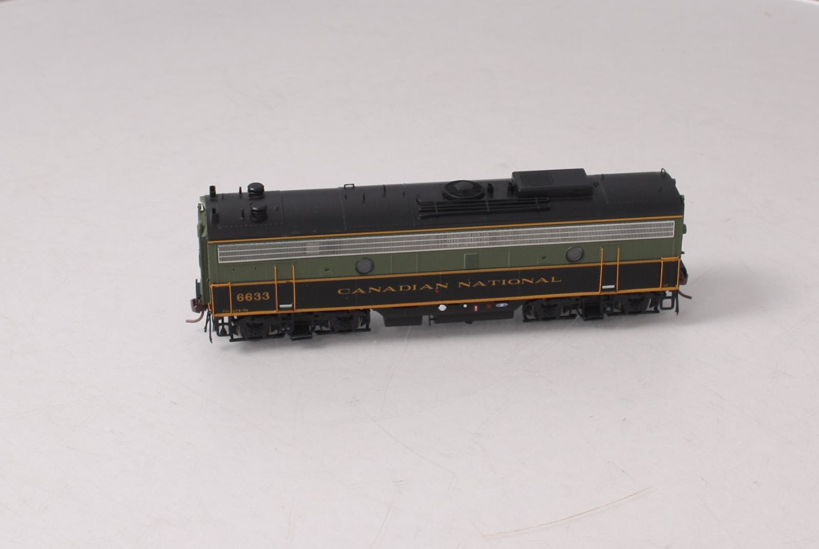 Rapido Trains 223022 HO Scale Canadian National F9B Diesel Locomotive #6633