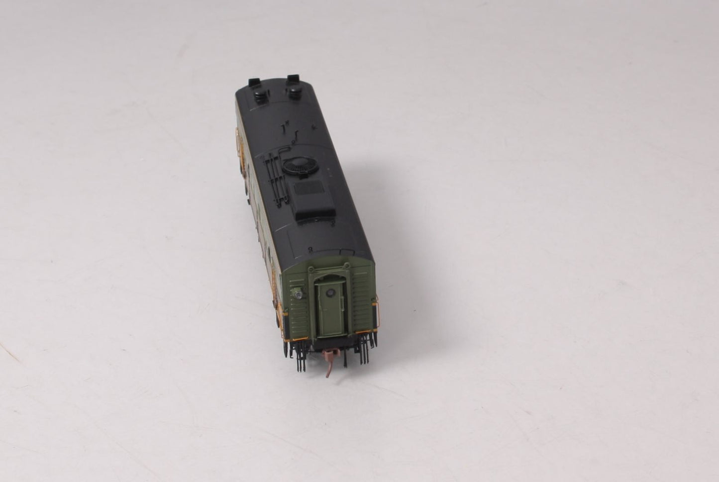 Rapido Trains 223022 HO Scale Canadian National F9B Diesel Locomotive #6633