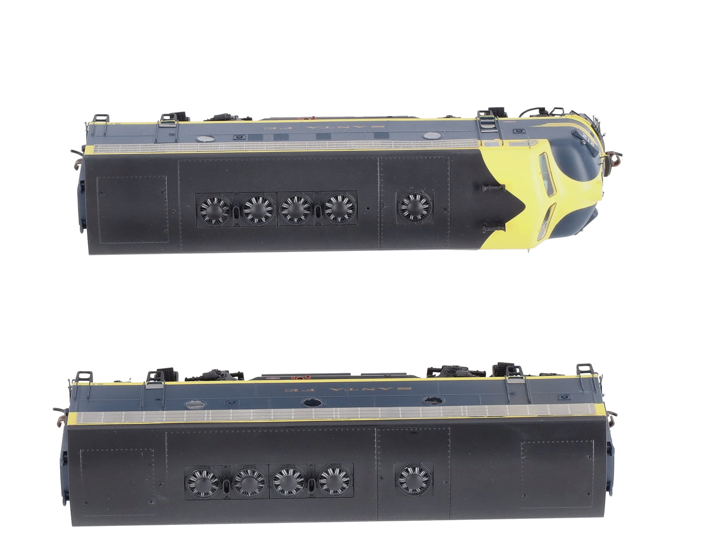 Athearn G12319 HO Scale ATSF F7 A/B Powered Diesel Locomotive Set #212B/#212C