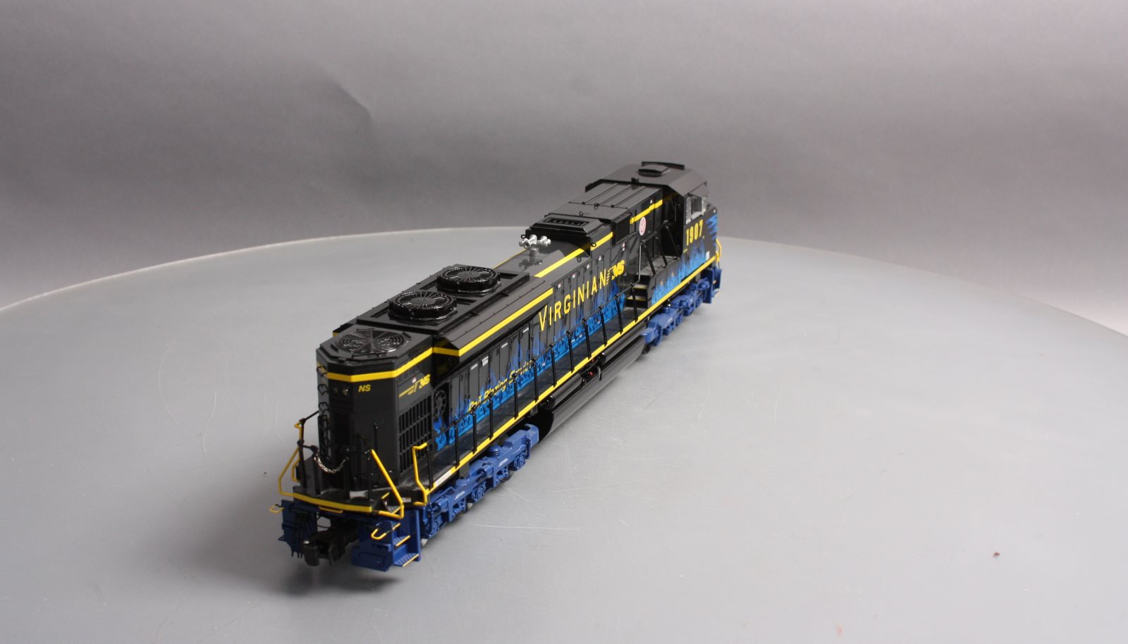 Lionel 6-28333 Virginian NS Heritage SD70ACe Diesel Locomotive #1907
