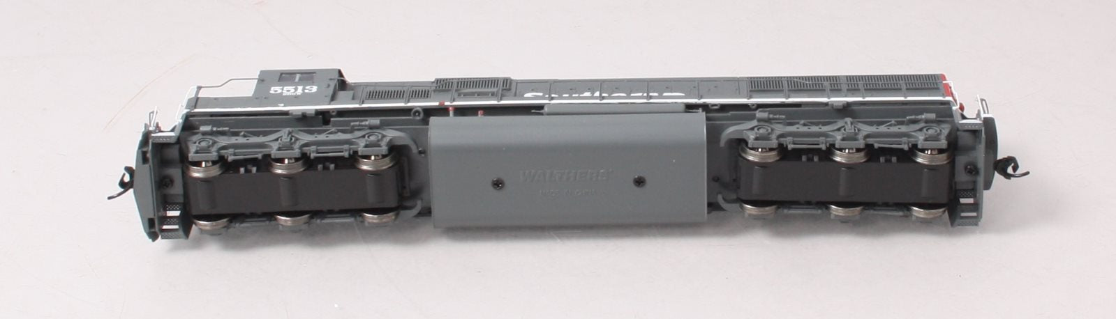 Walthers 910-20359 HO Southern Pacific EMD SD50 Diesel Locomotive #5513 w/DCC