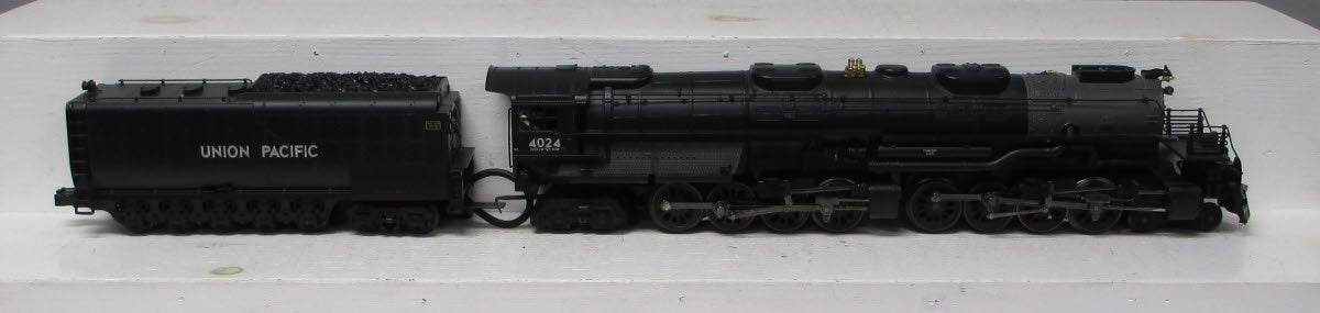 MTH 30-1514-1 UP 4-8-8-4 Big Boy Speciality O Gauge Steam Passenger Train Set