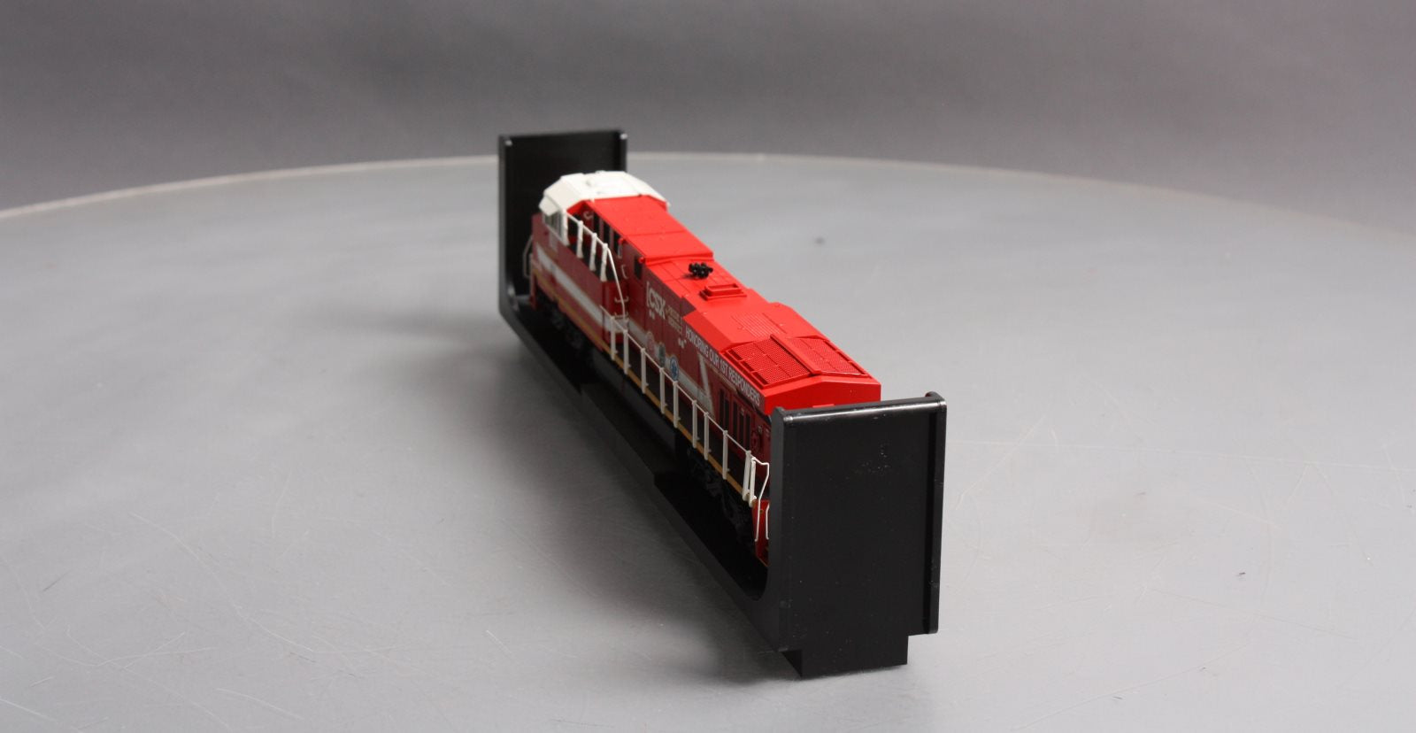 MTH 80-2400-1 HO CSX First Responders ES44AC Diesel Locomotive w/PS 3.0 #911