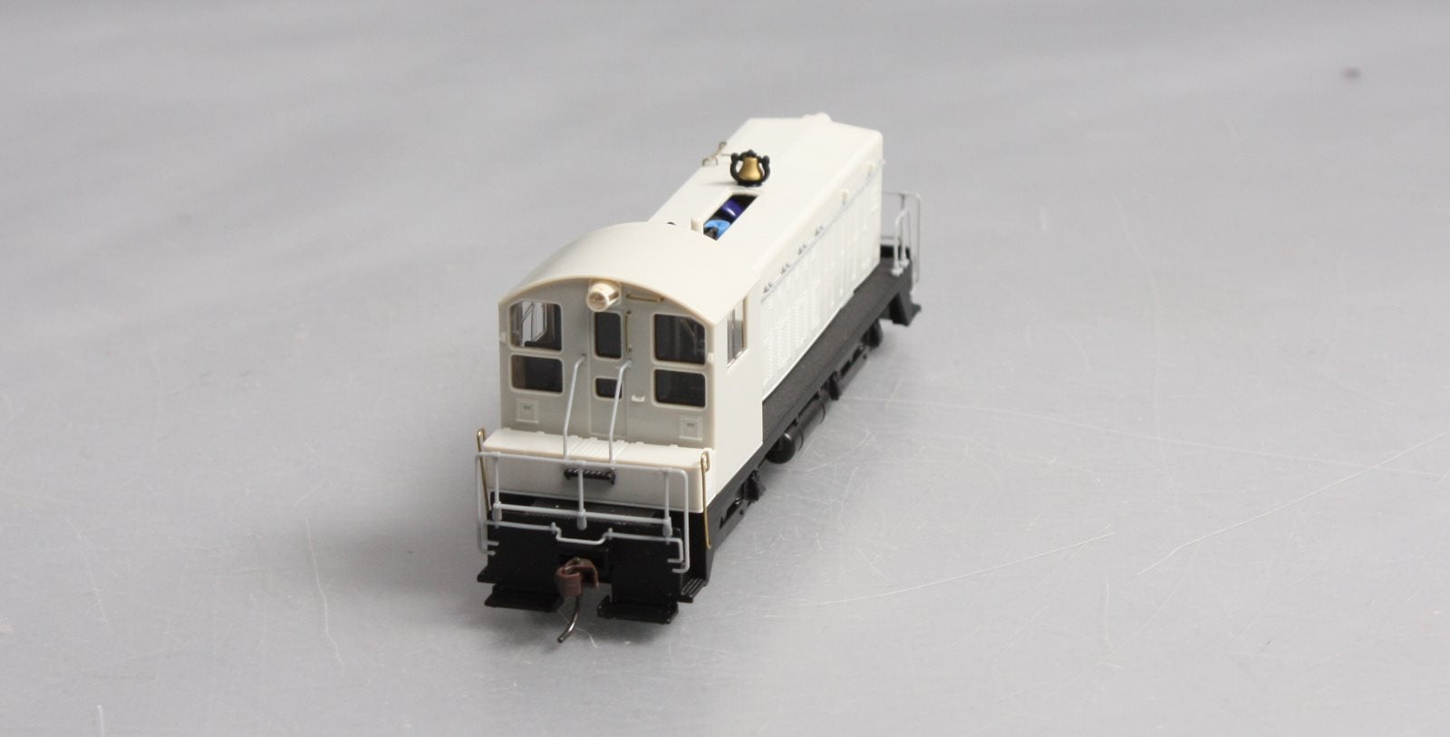 Broadway Limited 644 HO Unpainted Paragon™ EMD NW2 Phase V Diesel Switcher