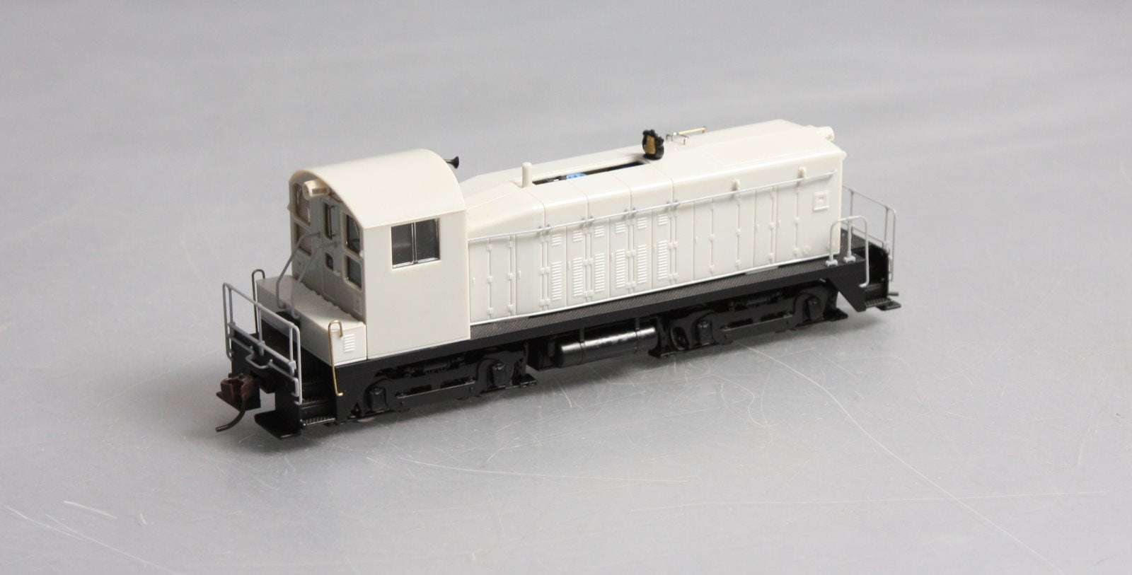 Broadway Limited 644 HO Unpainted Paragon™ EMD NW2 Phase V Diesel Switcher