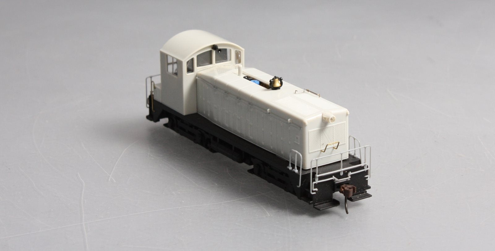 Broadway Limited 644 HO Unpainted Paragon™ EMD NW2 Phase V Diesel Switcher