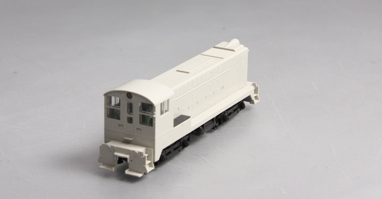 Stewart 4800 HO Undecorated Baldwin DS-4-4-1000 Powered Diesel Locomotive