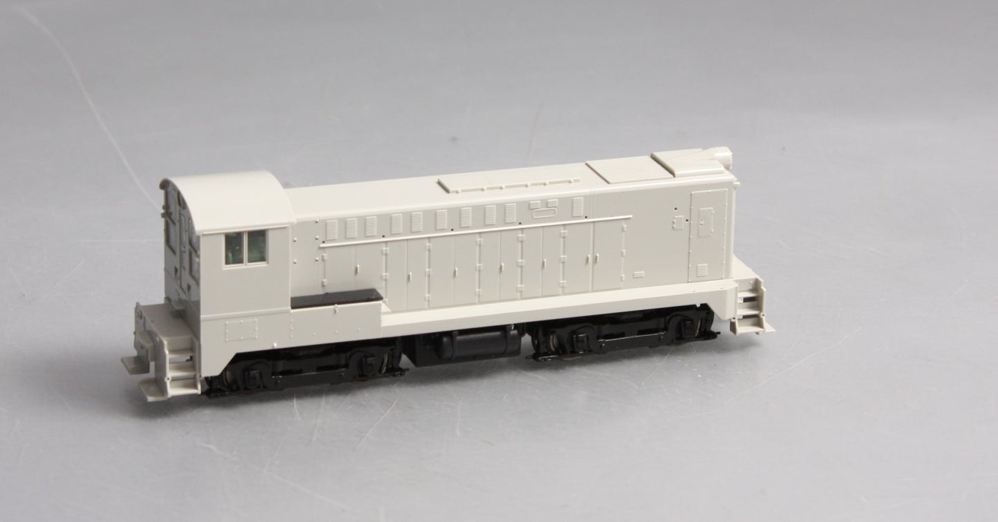 Stewart 4800 HO Undecorated Baldwin DS-4-4-1000 Powered Diesel Locomotive