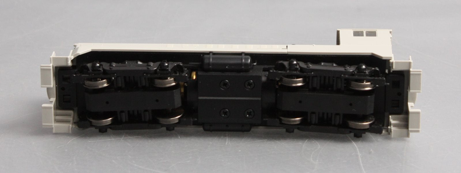 Stewart 4800 HO Undecorated Baldwin DS-4-4-1000 Powered Diesel Locomotive