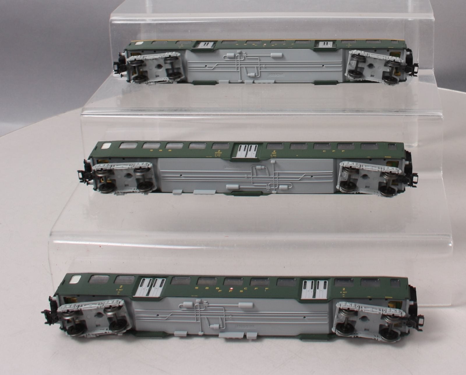 Marklin 42165 HO Scale SBB 3-Car Passenger Set