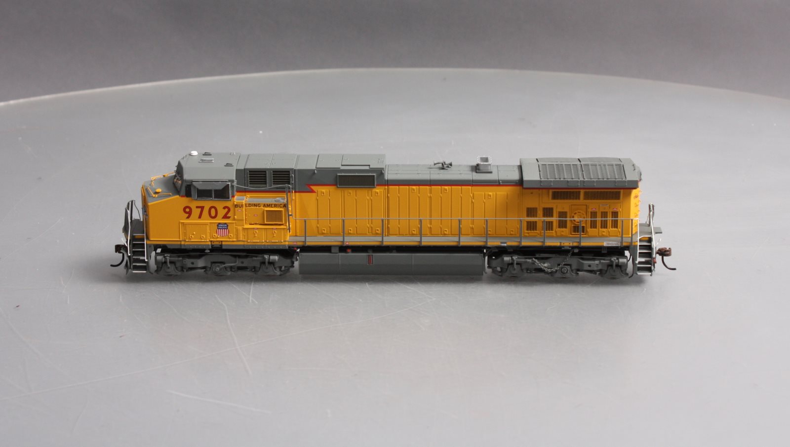 Athearn G31621 HO UP Dash 9-44CW Diesel Locomotive w/DCC & Sound #9702