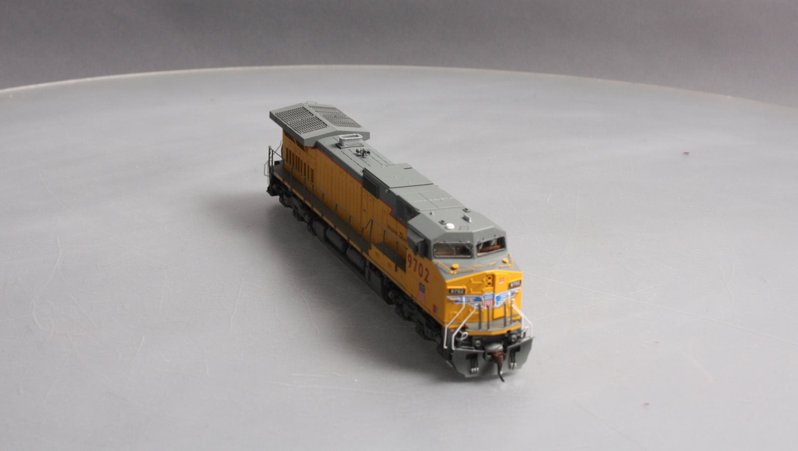 Athearn G31621 HO UP Dash 9-44CW Diesel Locomotive w/DCC & Sound #9702