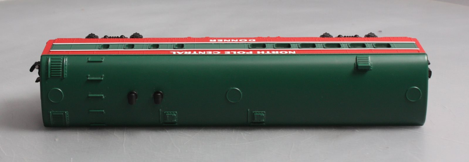 Lionel 6-35135 O Gauge North Pole Central 