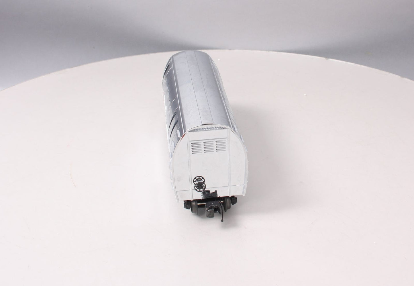 MTH 30-78061 O Gauge Coors Light Silver Bullet Operating Reefer Tail Car -RARE!