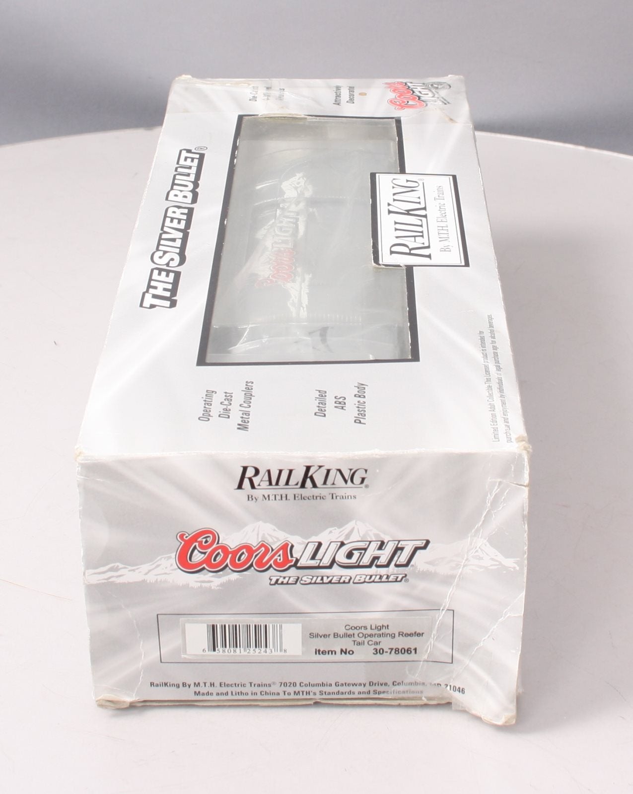 MTH 30-78061 O Gauge Coors Light Silver Bullet Operating Reefer