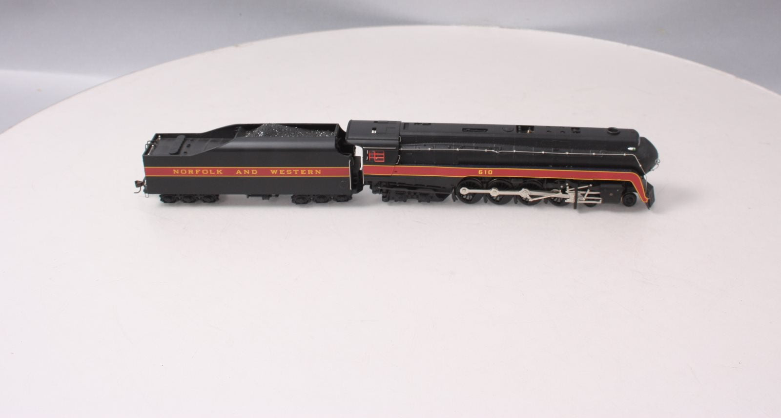 Bachmann 82121 HO N&W Class J 4-8-4 Passenger Locomotive w/Tender #610 w/DCC