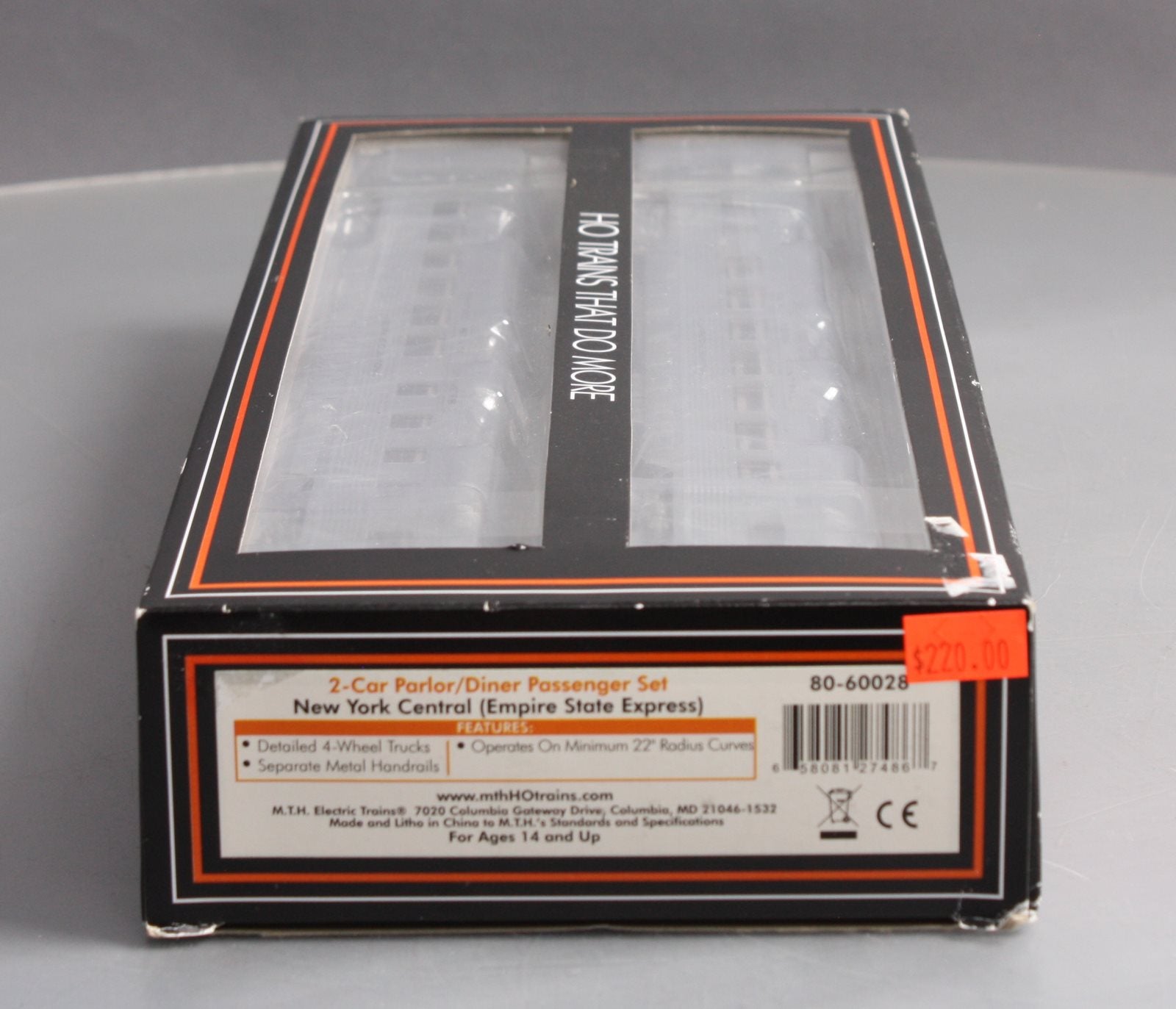 MTH 80-60028 HO New York Central Parlor/Diner Passenger Car Set (Set of 2)