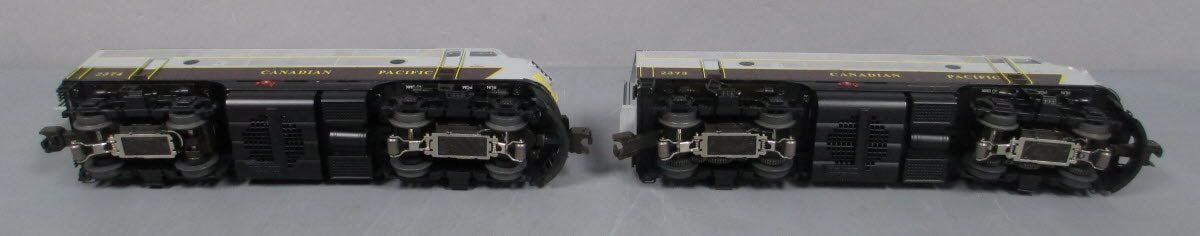 Lionel 6-34582 O Gauge Canadian Pacific F-3 AA Locomotive Set #2373/2374