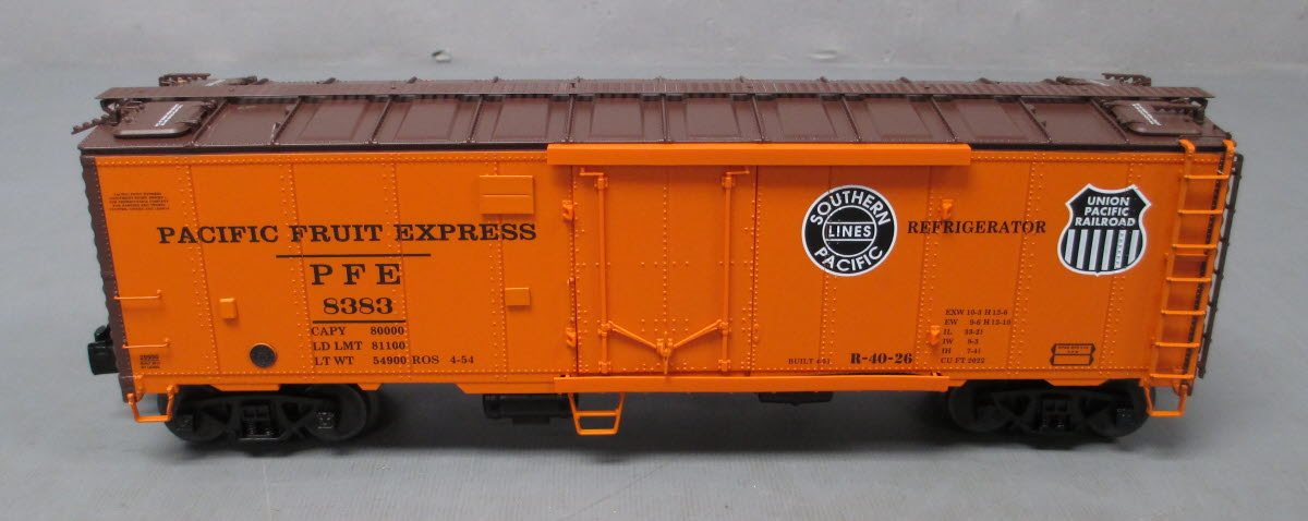 Lionel 6-29989 PFE Scale Steel Sided Reefer 3-Pack