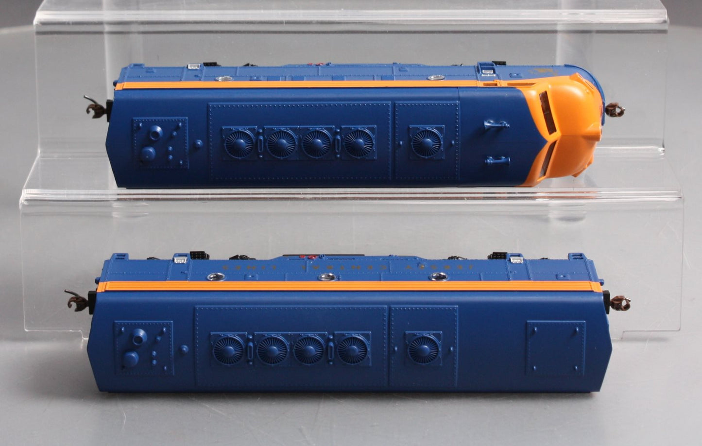 Roundhouse 82077 HO Central PWR F7A & DMY F7B Diesel Locomotive Set #57