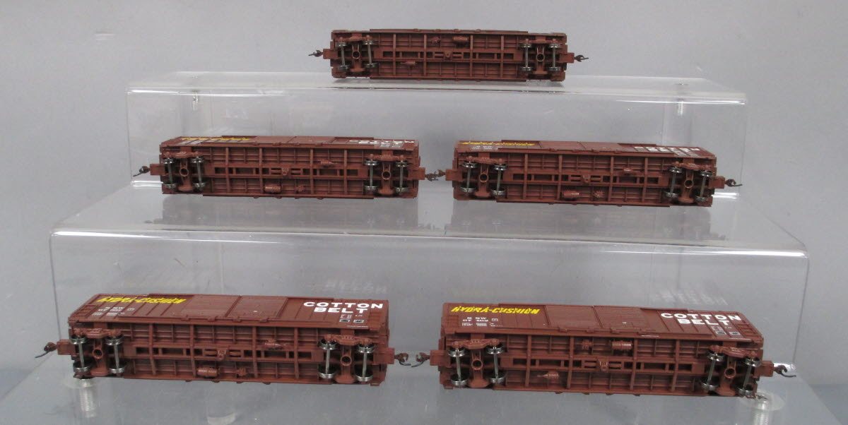 Athearn 97884 HO Scale Cotton Belt 50' FMC Double Door Boxcars (Set of 5)