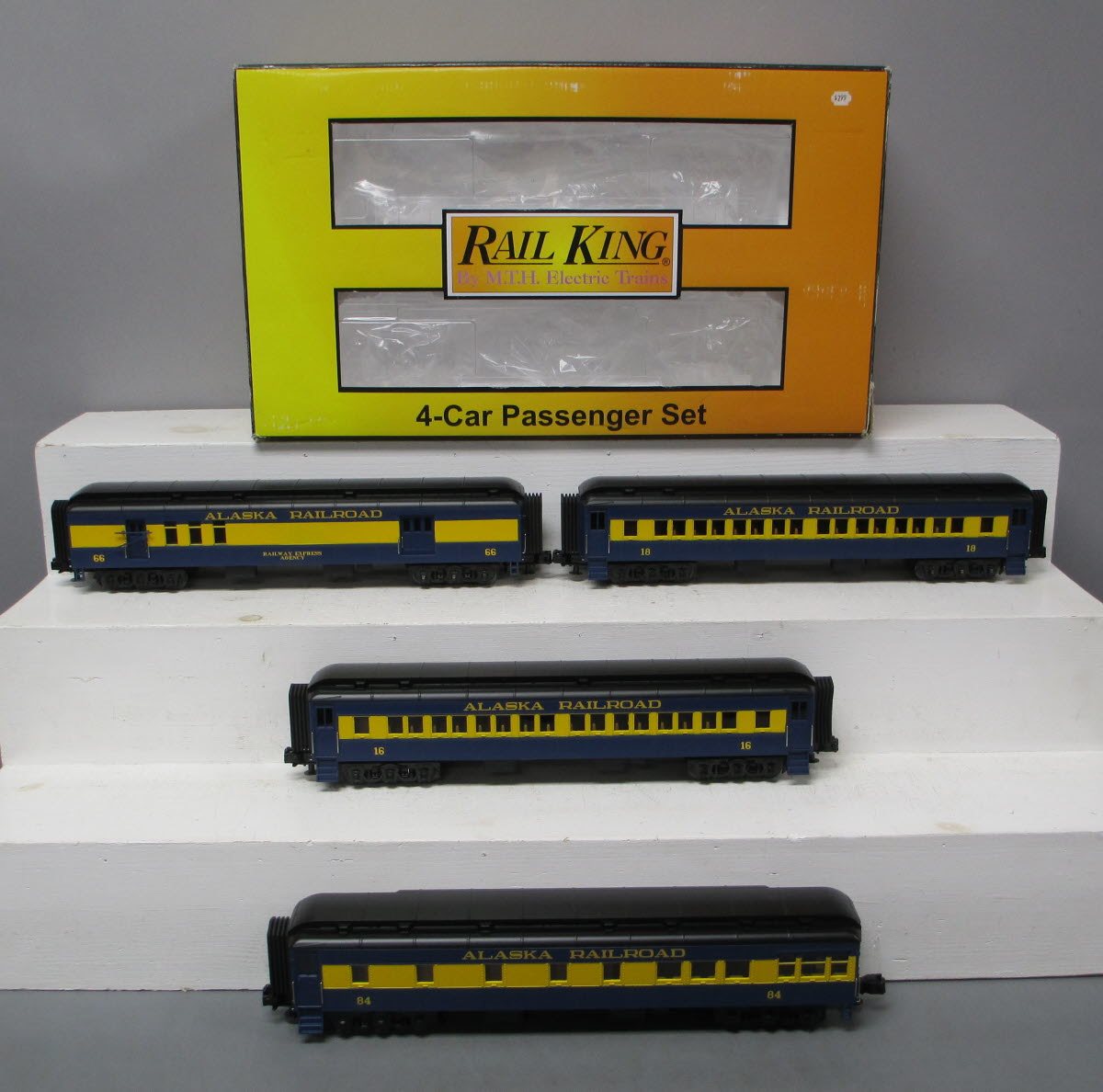 MTH 30-69227 O Alaska 60' Madison Heavyweight Passenger Car Set (Set of 4)