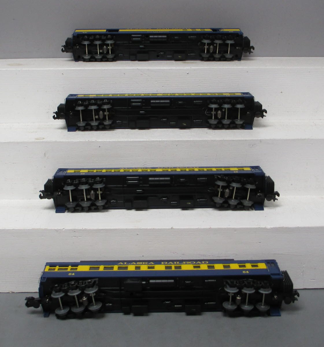 MTH 30-69227 O Alaska 60' Madison Heavyweight Passenger Car Set (Set of 4)