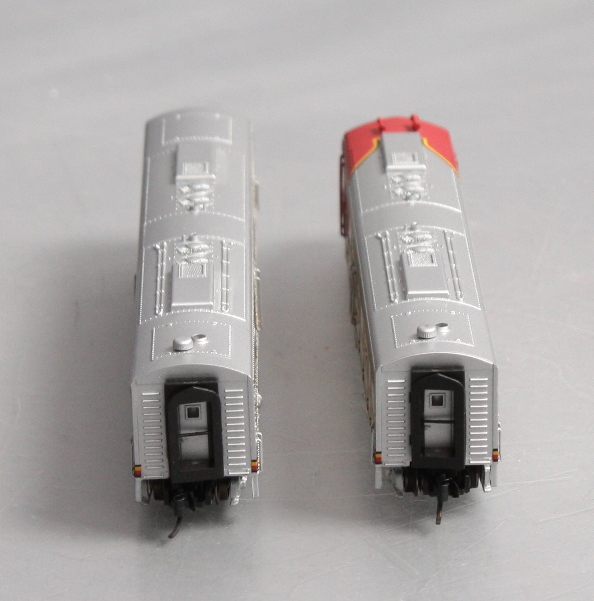 Broadway Limited 3614 N Santa Fe Warbonnet Scheme EMD E8 AB Diesel Loco Set