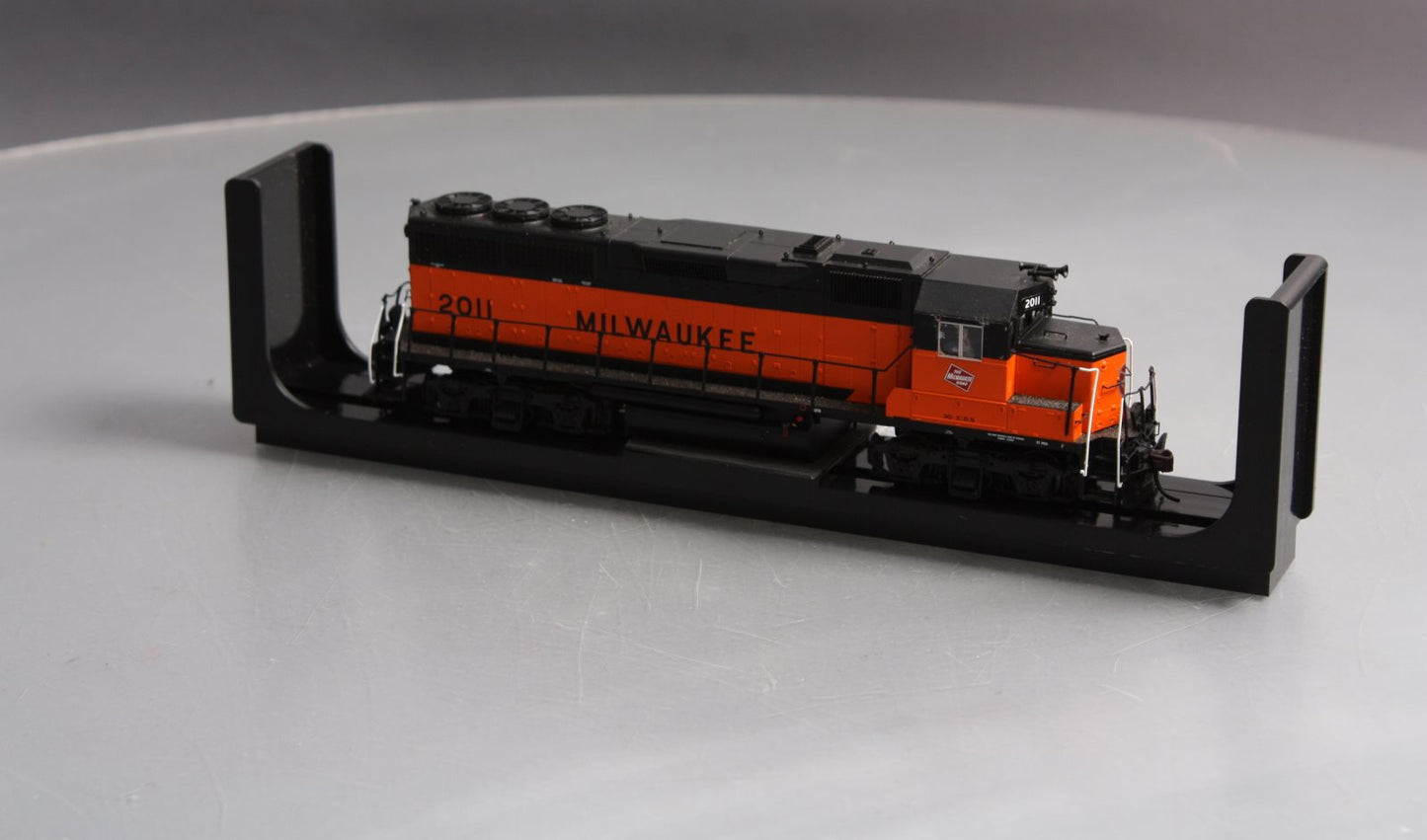 Atlas 10001712 HO Milwaukee Road EMD GP40 Low Nose Diesel Engine #2011