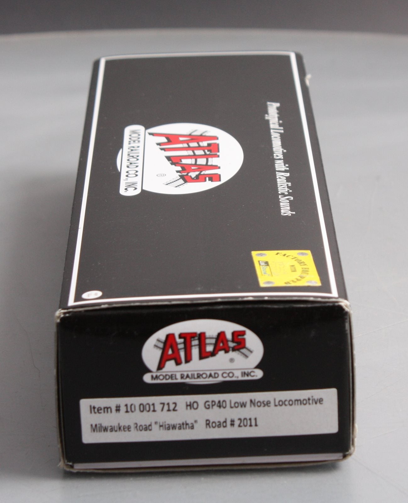 Atlas 10001712 HO Milwaukee Road EMD GP40 Low Nose Diesel Engine #2011