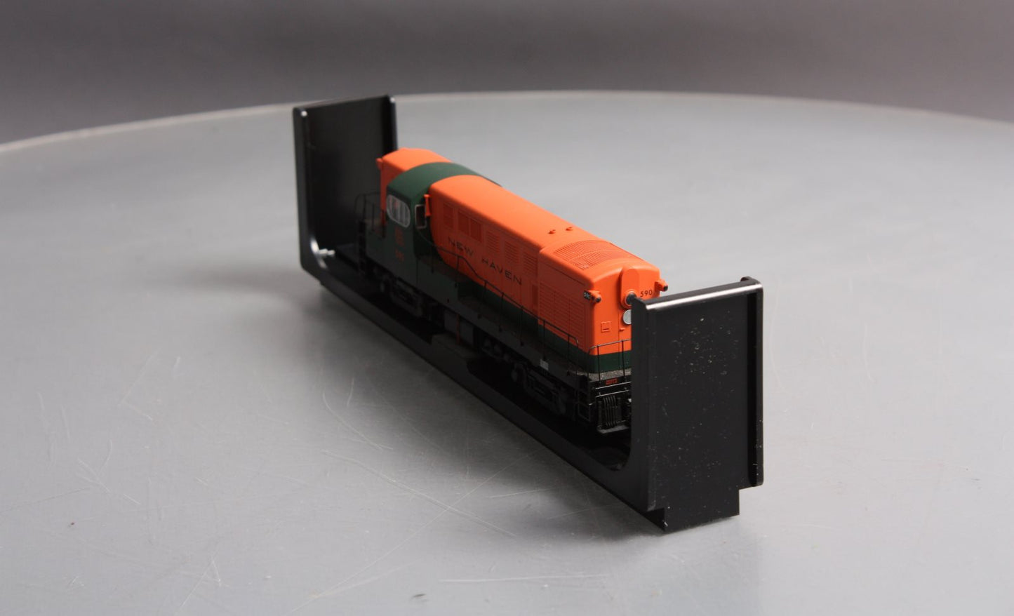Atlas 10001625 HO New Haven FM H16-44 Diesel Locomotive #590